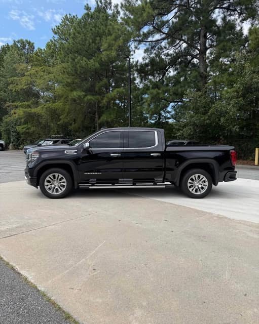 2025 GMC Sierra 4D &ndash; photo 2