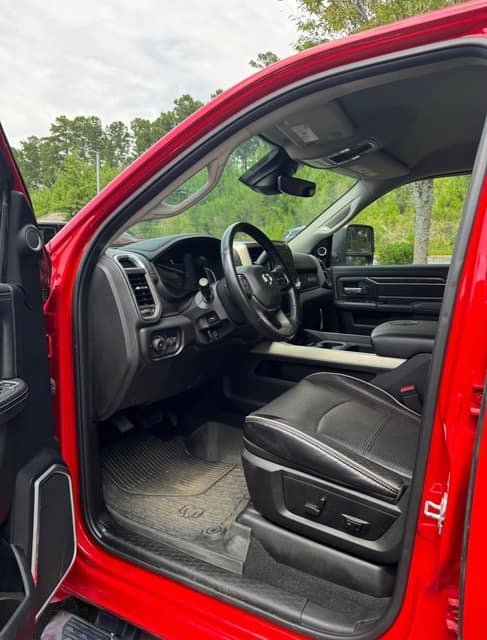 2023 Ram 5500 Crew cab Laramie cab &ndash; photo 4