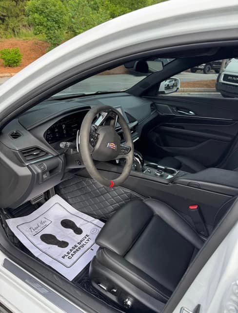 2023 Cadillac CT4 V series &ndash; photo 5