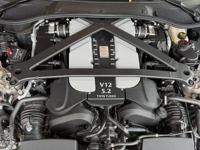 2023 Aston Martin V12 Vantage V12Vantage coupe &ndash; photo 8