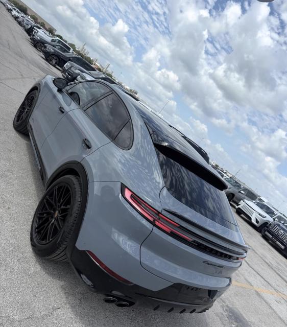 2025 PORSCHE CAYENNE GTS V8 &ndash; photo 6