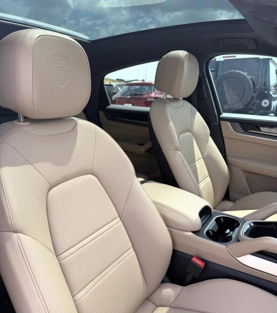 2025 PORSCHE CAYENNE GTS V8 &ndash; photo 13