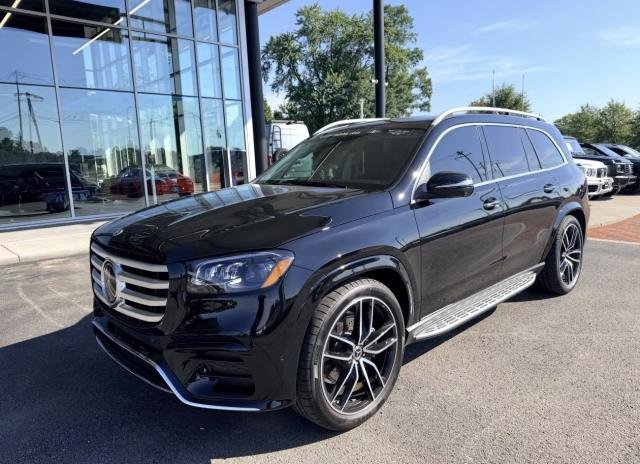 2026 Mercedes-Benz GLS 450 &ndash; photo 2
