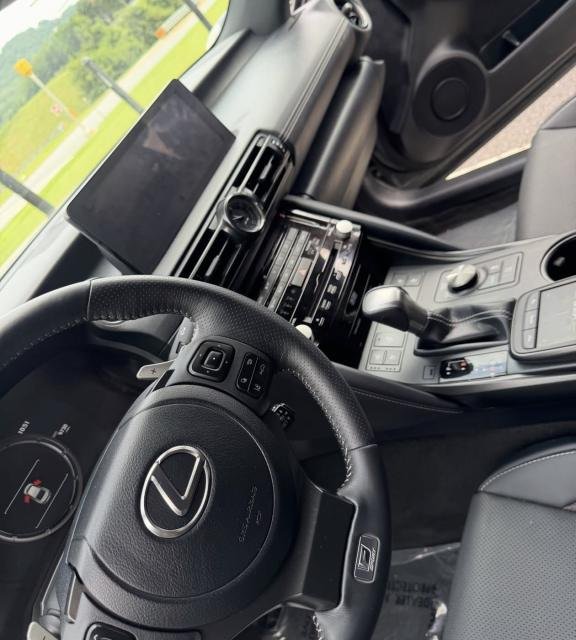 2024 Lexus IS 500 F Sport Performance Premium V8 M 5.0 &ndash; photo 6