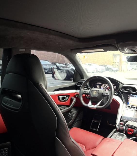 2018 Lamborghini Urus And &ndash; photo 6