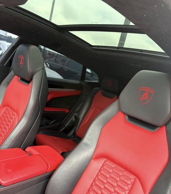2018 Lamborghini Urus And &ndash; photo 8