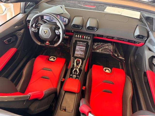 2024 Lamborghini Huracan EVO Spyder AWD &ndash; photo 7