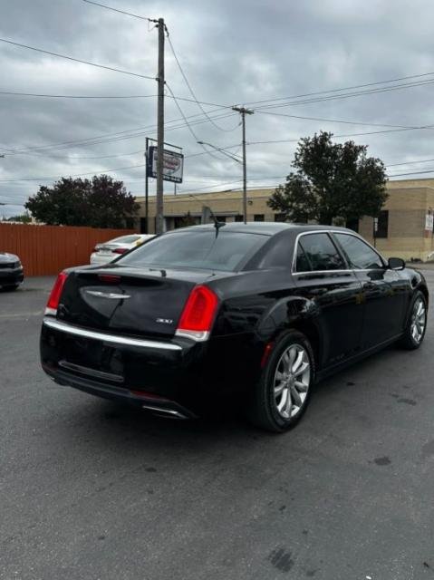 2015 Chrysler 300 300 C &ndash; photo 6