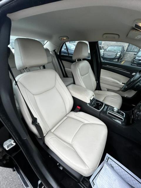 2015 Chrysler 300 300 C &ndash; photo 7