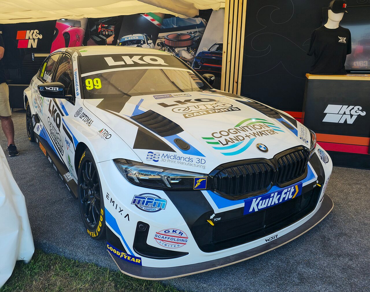 2025 BMW 3 Series SE &ndash; photo 4