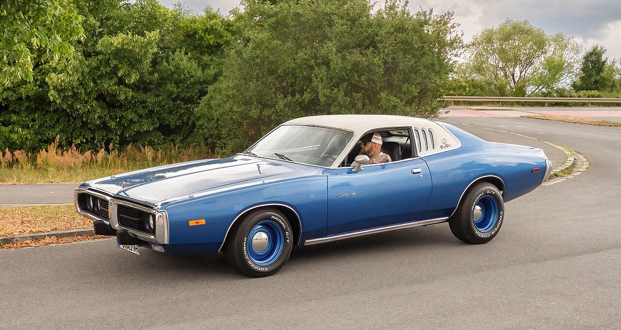 2021 Dodge Charger SE &ndash; photo 2
