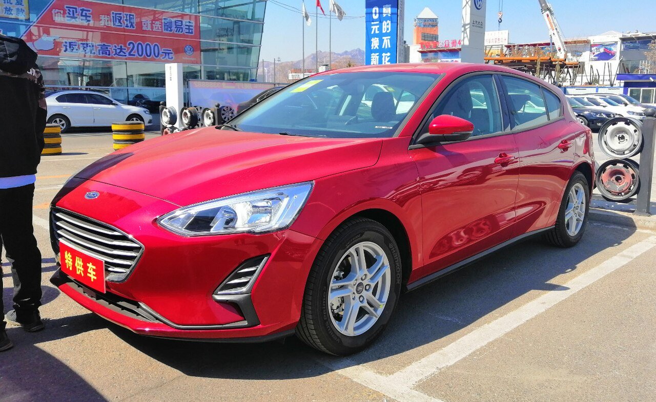 2018 Ford Focus S &ndash; photo 4