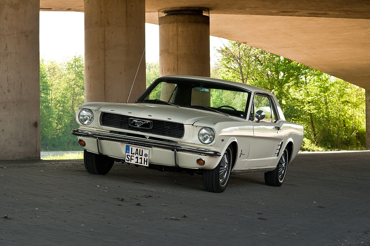 2019 Ford Mustang Sport &ndash; photo 4