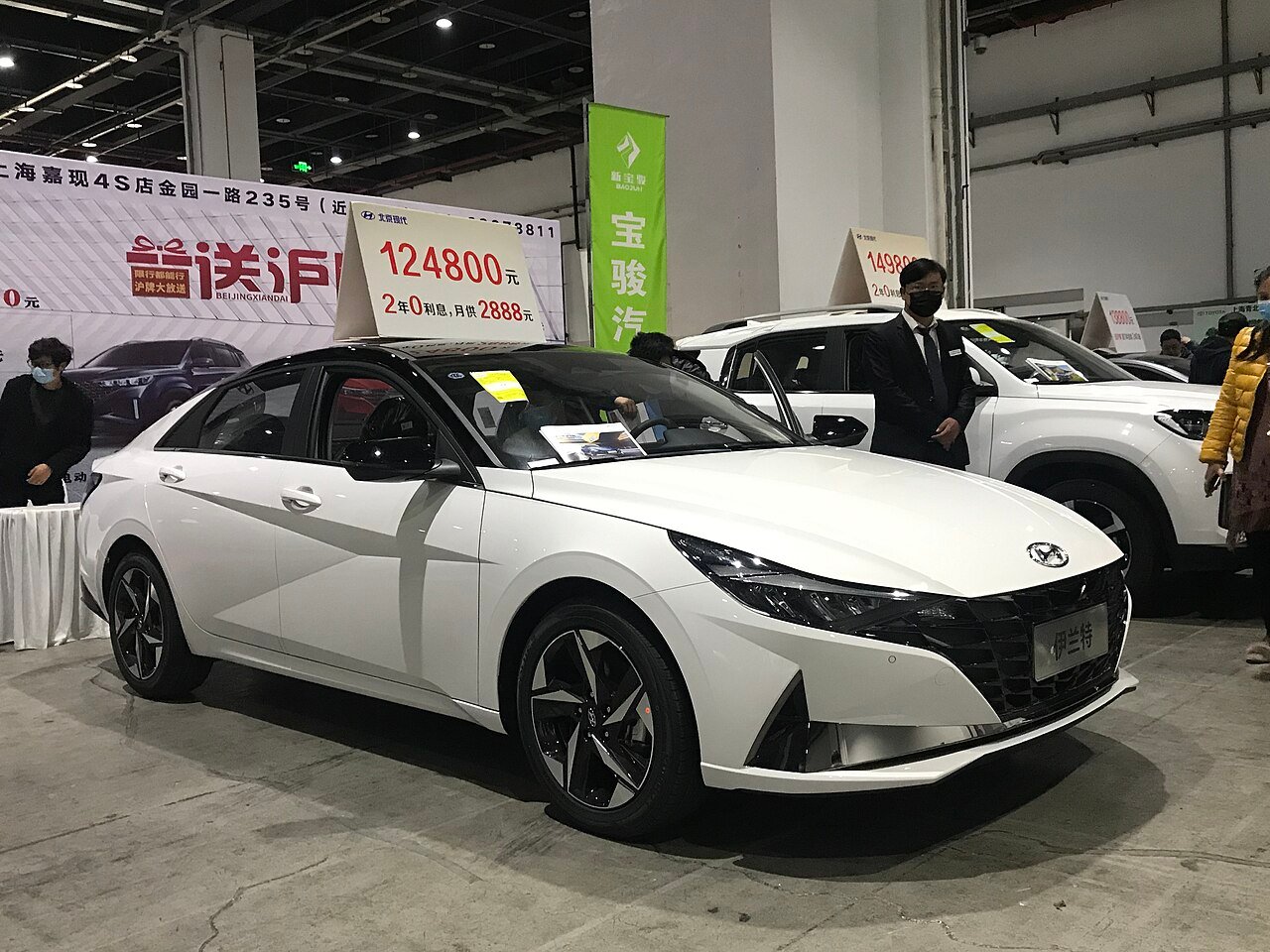 2022 Hyundai Elantra LE &ndash; photo 4