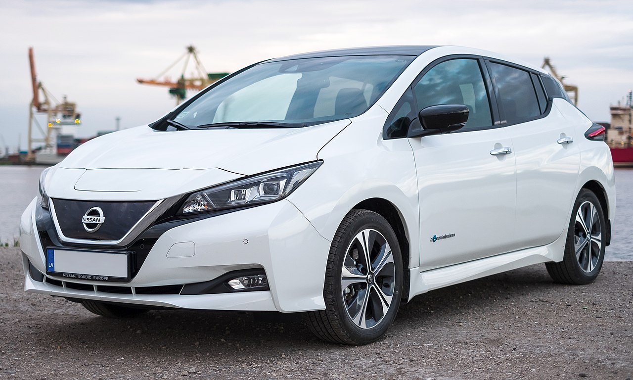 2017 Nissan LEAF S &ndash; photo 3