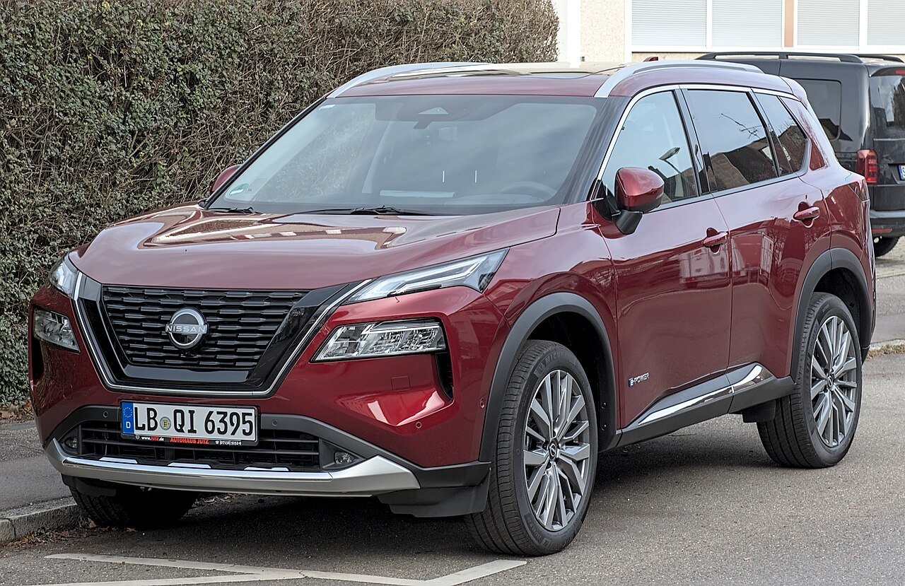 2023 Nissan Rogue Touring &ndash; photo 3