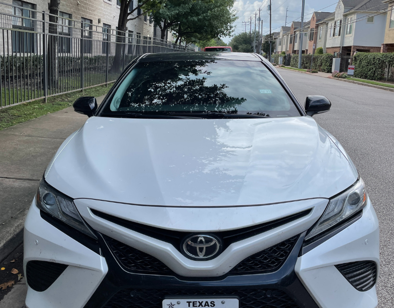 2018 Toyota Camry Sport &ndash; photo 2