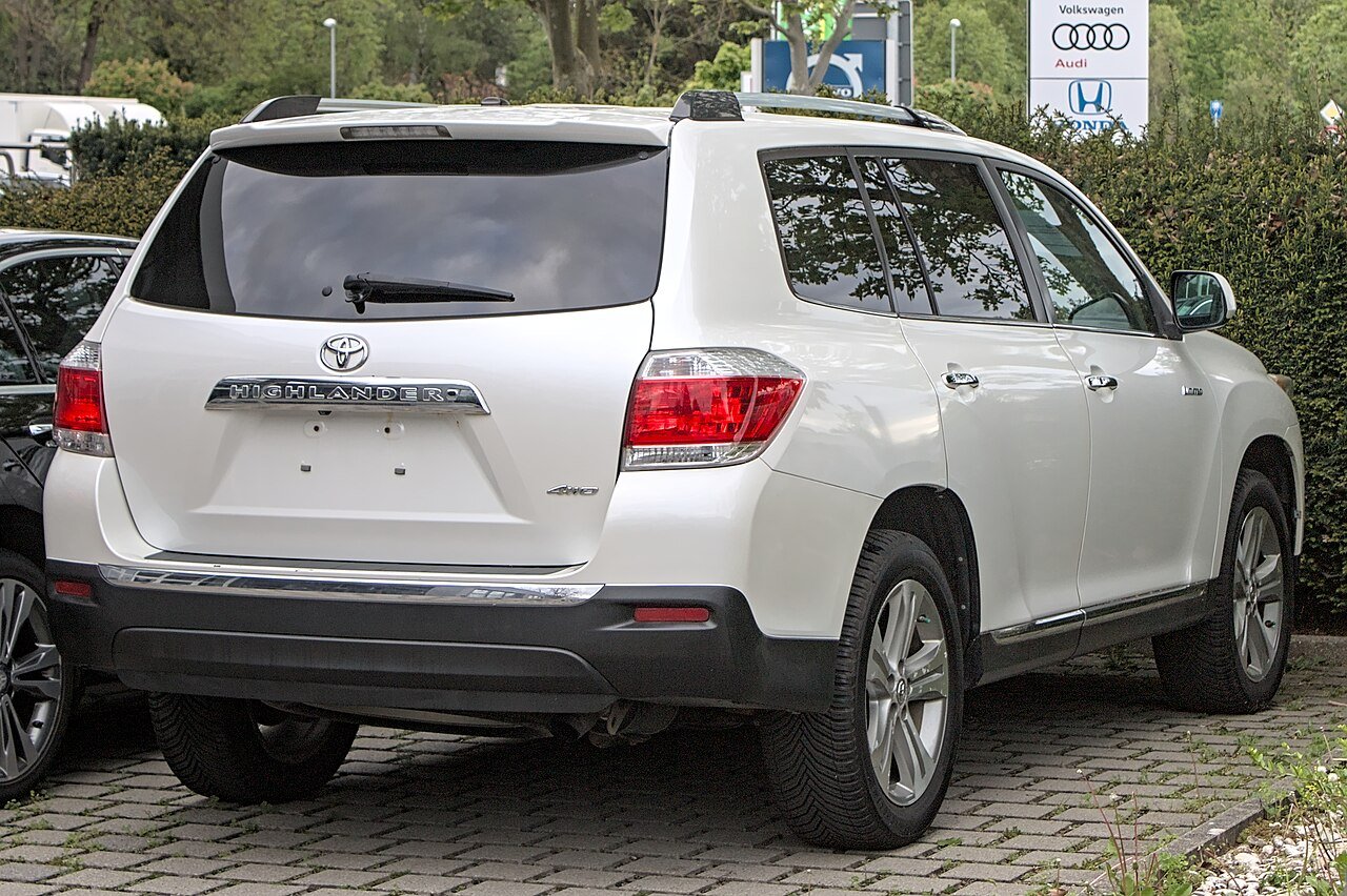 2011 Toyota Highlander SE &ndash; photo 2